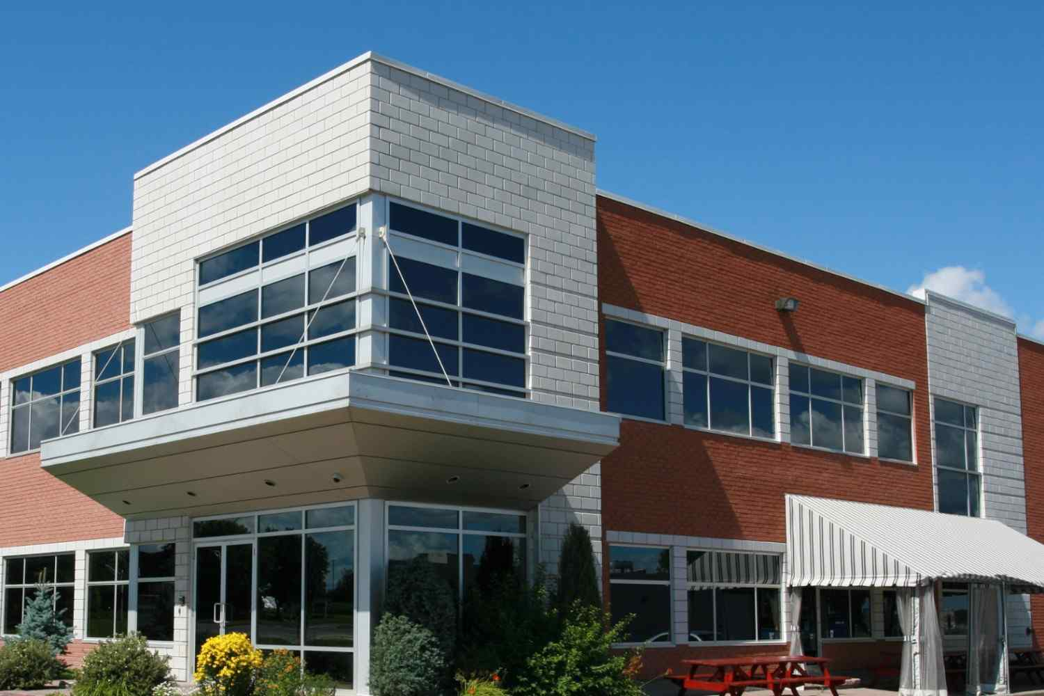 Factors Affecting Commercial Building